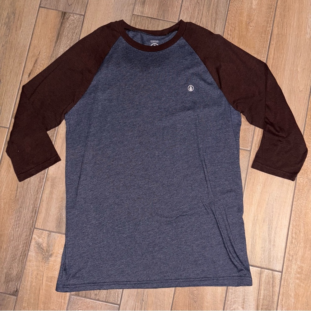 Volcom Men’s 3/4 sleeve long sleeved Modern Fit T-shirt size: XL